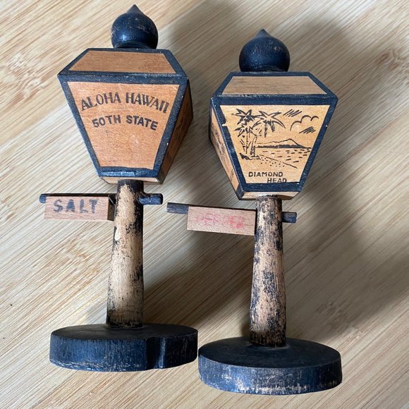 Vintage Wood Salt & Pepper Shakers - Light Posts, Maracas, & Barrels - Picture 4 of 16